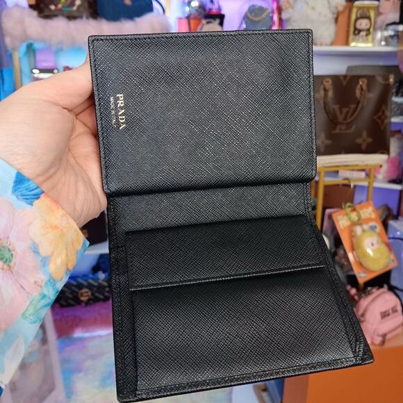 Prada Black Saffiano Leather Snap Bi-Fold Wallet Men’s Women’s - Picture 7 of 7